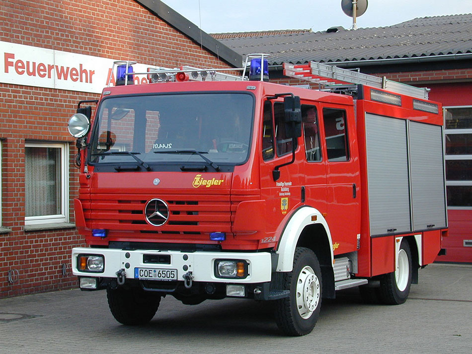 Feuerwehr Fahrzeug