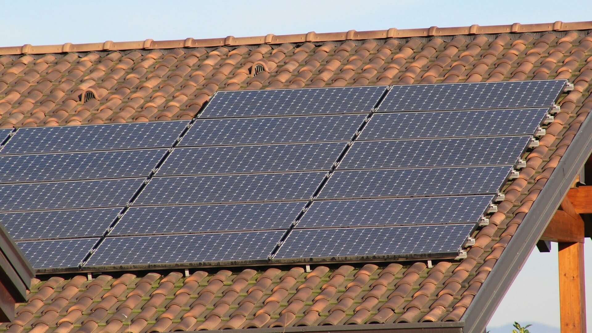 Photovoltaik-Anlage auf dem Dach
